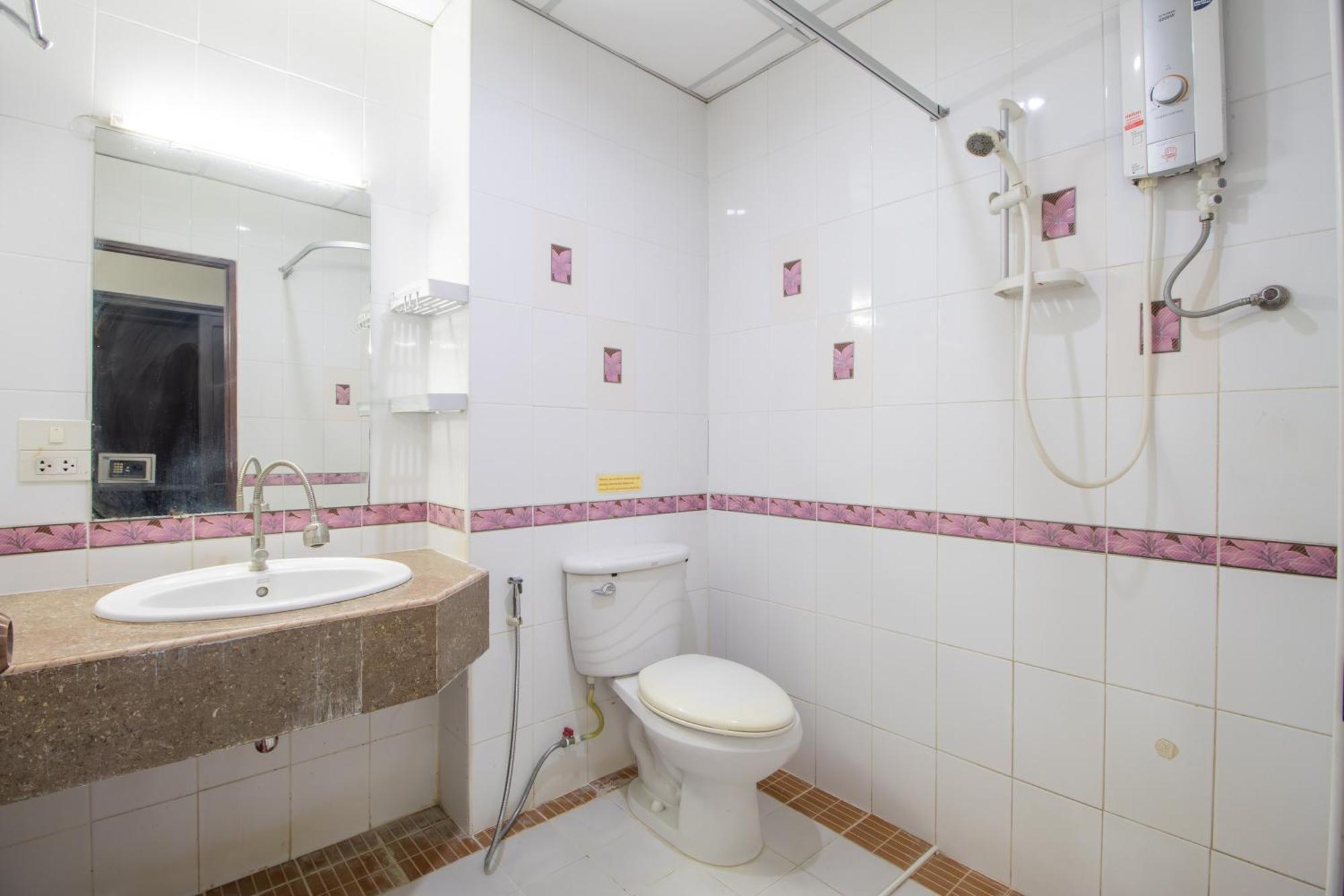 Budget Stars Hotel شيانغ ماي المظهر الخارجي الصورة